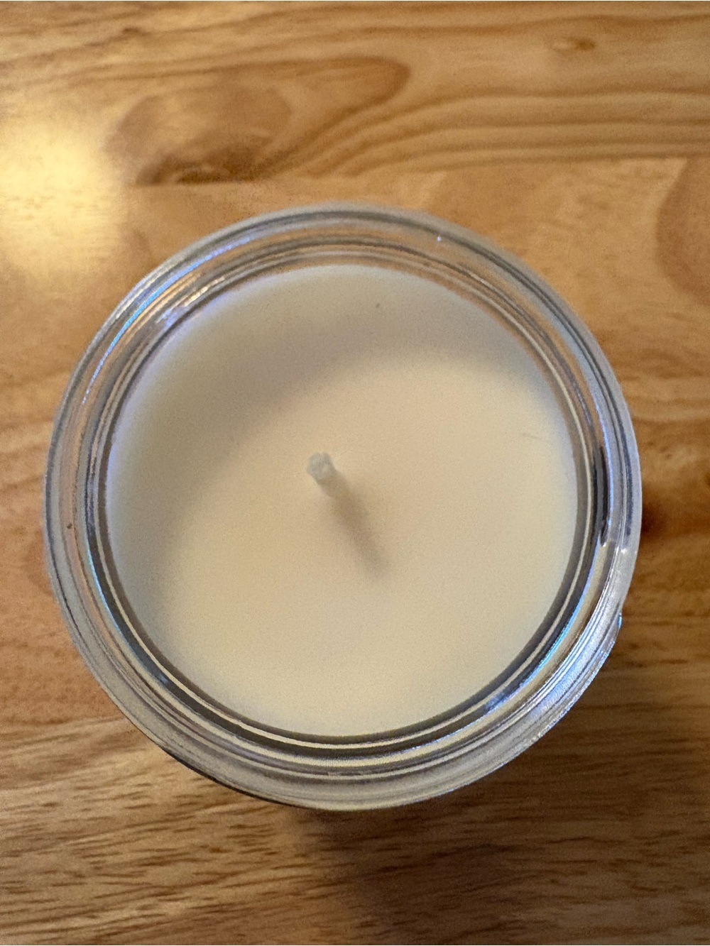 Bath & Body Works White Barn candle 7 oz single wick Under the Christmas Tree - Picture 2 of 3
